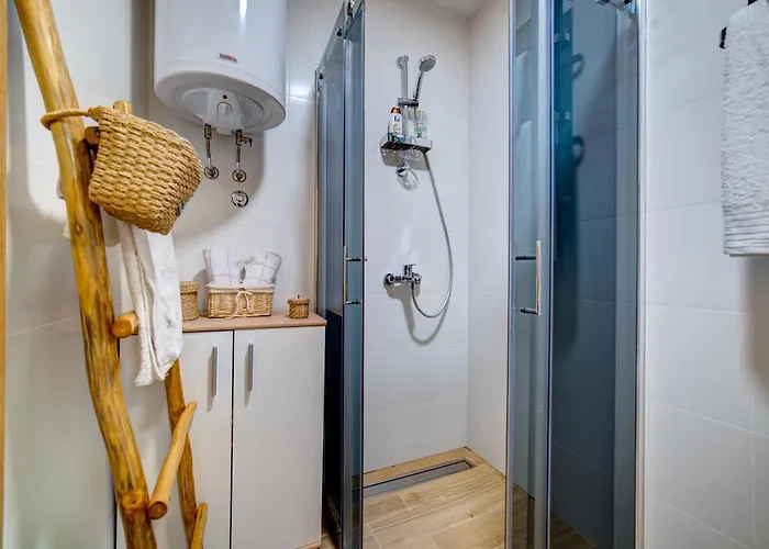 アパート Adam's Place *