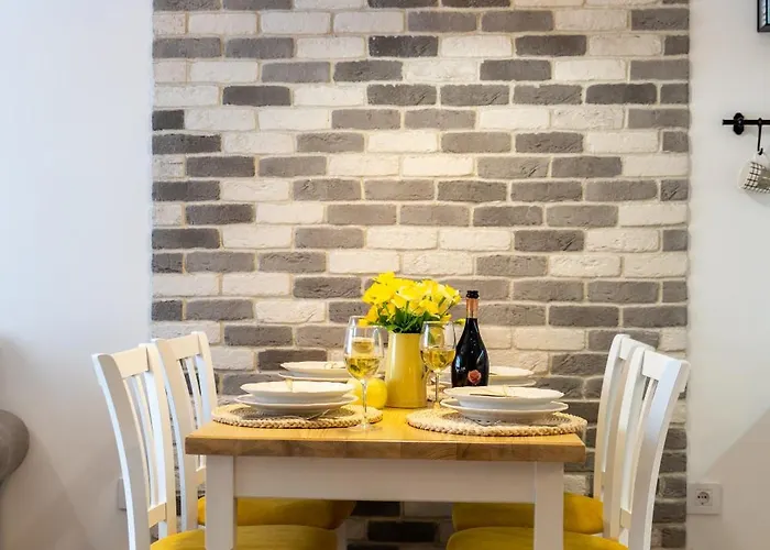 Adam's Place * ズラティボール