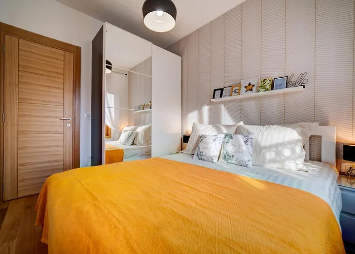 Adam's Place * ズラティボール