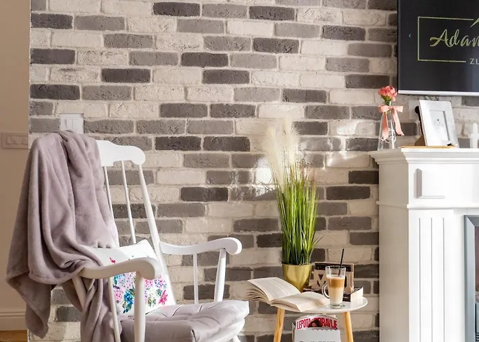 Adam's Place * ズラティボール